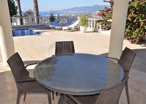 اطلالة بحر -فيلا مستقلة مع مسبح خاص -3 غرف وصالة -في كارجيجاك / الانيا 