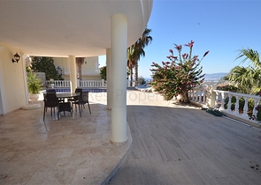 اطلالة بحر -فيلا مستقلة مع مسبح خاص -3 غرف وصالة -في كارجيجاك / الانيا 