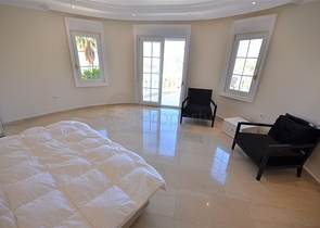 اطلالة بحر -فيلا مستقلة مع مسبح خاص -3 غرف وصالة -في كارجيجاك / الانيا 