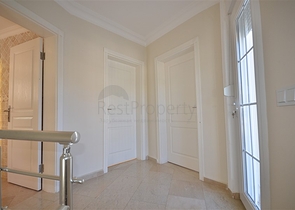 اطلالة بحر -فيلا مستقلة مع مسبح خاص -3 غرف وصالة -في كارجيجاك / الانيا 