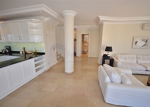 اطلالة بحر -فيلا مستقلة مع مسبح خاص -3 غرف وصالة -في كارجيجاك / الانيا 