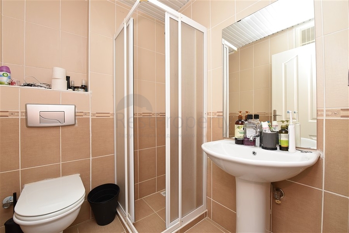 دوبلكس عائلية واسعة -4 غرف وصالة -في محمودلار / الانيا