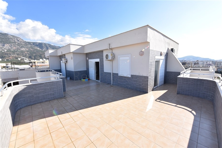 دوبلكس عائلية واسعة -4 غرف وصالة -في محمودلار / الانيا