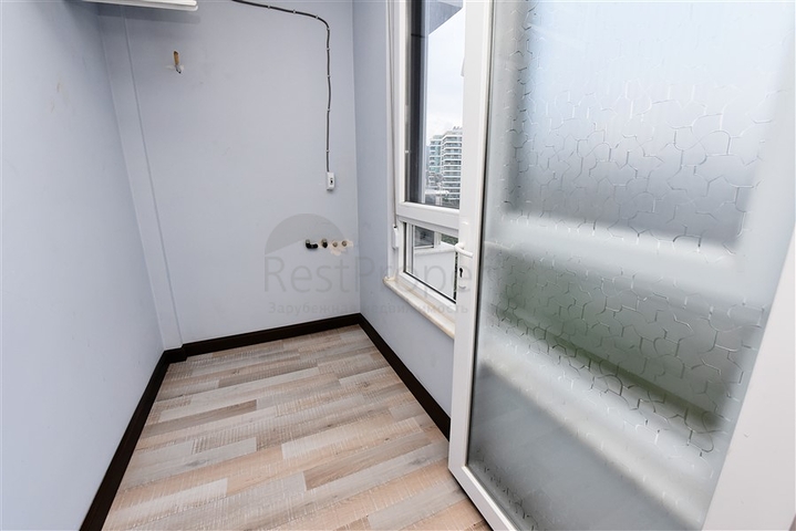 دوبلكس عائلية واسعة باطلالة بحر - ضمن مجمع سكني في محمودلار / الانيا 