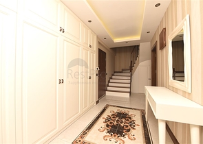 دوبلكس عائلية واسعة باطلالة بحر - ضمن مجمع سكني في محمودلار / الانيا 