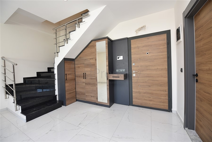 سعر مناسب - دوبلكس جديدة في منطقة اوبا / الانيا 