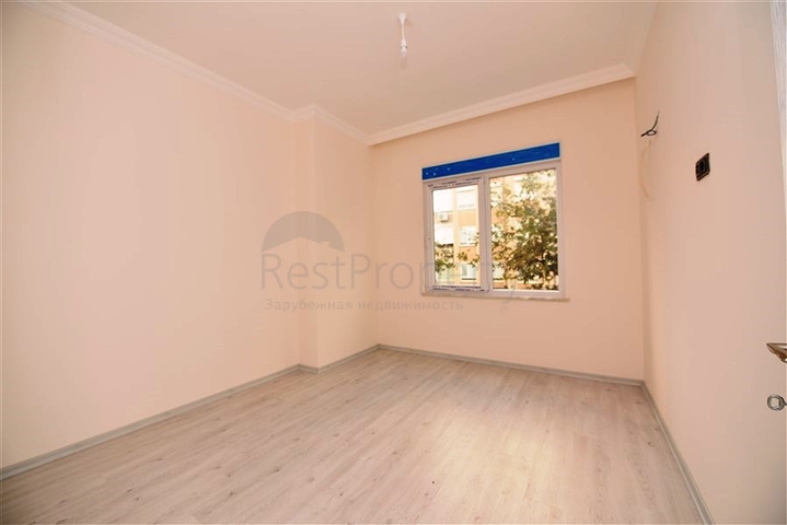 مطبخ منفصل - شقة 2 غرفة وصالة -جديدة- في مركز الانيا 