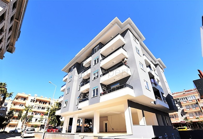 مطبخ منفصل - شقة 2 غرفة وصالة -جديدة- في مركز الانيا 