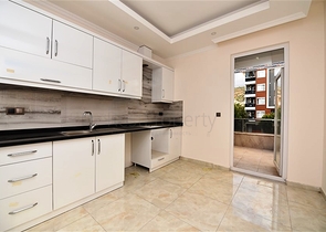 مطبخ منفصل - شقة 2 غرفة وصالة -جديدة- في مركز الانيا 