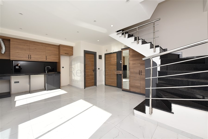 بنتهاوس جديدة في اوبا - غرفتين وصالة -ضمن مجمع سكني - اوبا / الانيا 