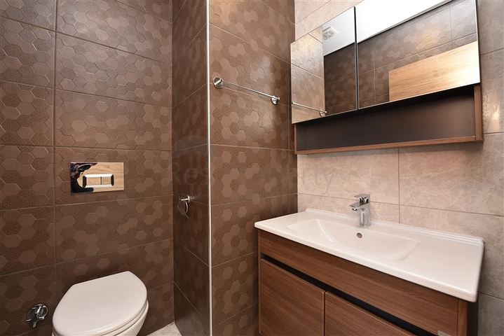 بنتهاوس جديدة في اوبا - غرفتين وصالة -ضمن مجمع سكني - اوبا / الانيا 