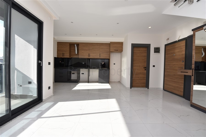 بنتهاوس جديدة في اوبا - غرفتين وصالة -ضمن مجمع سكني - اوبا / الانيا 