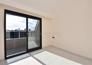 بنتهاوس جديدة في اوبا - غرفتين وصالة -ضمن مجمع سكني - اوبا / الانيا 