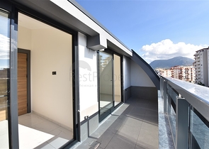 بنتهاوس جديدة في اوبا - غرفتين وصالة -ضمن مجمع سكني - اوبا / الانيا 