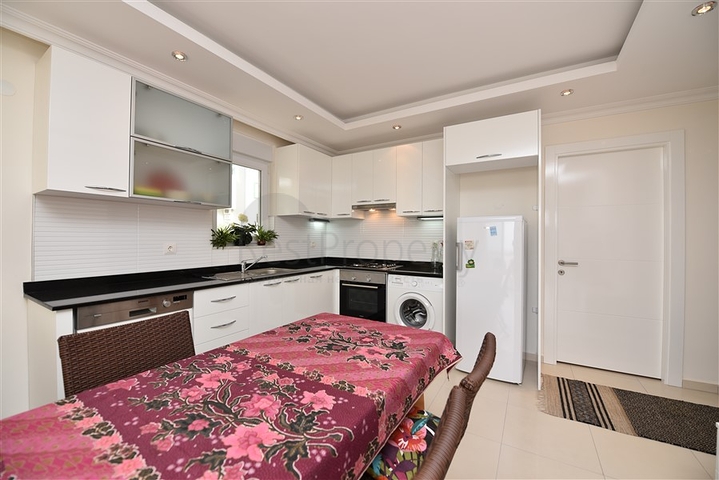 شقق للبيع في افسلار - غرفتين وصالة -مفروشة -بالكون واسع -ضمن مجمع يضم كافة الخدمات -افسلار / الانيا 