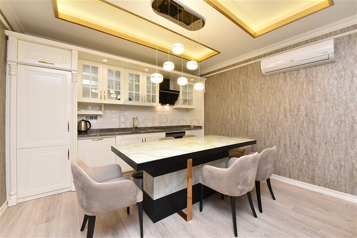 اطلالة بحر - مجمع 5 نجوم -شقة 2 غرفة وصالة في مركز الانيا 