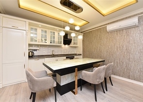 اطلالة بحر - مجمع 5 نجوم -شقة 2 غرفة وصالة في مركز الانيا 