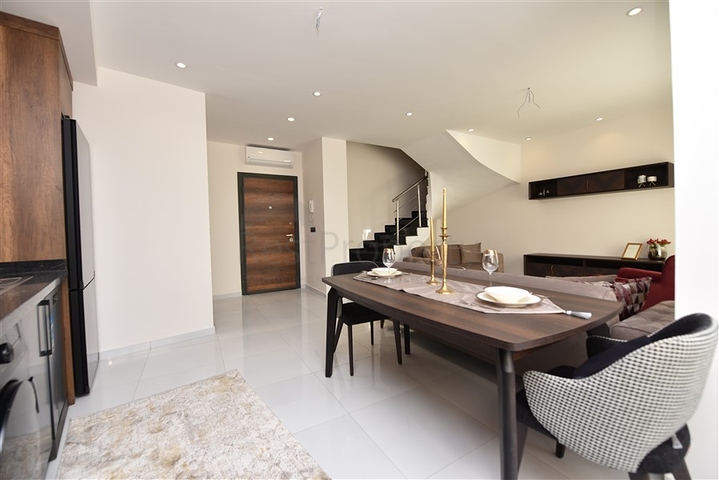 دوبلكس 2 غرفة وصالة -ضمن مجمع حديث فاخر -في محمودلار / الانيا 