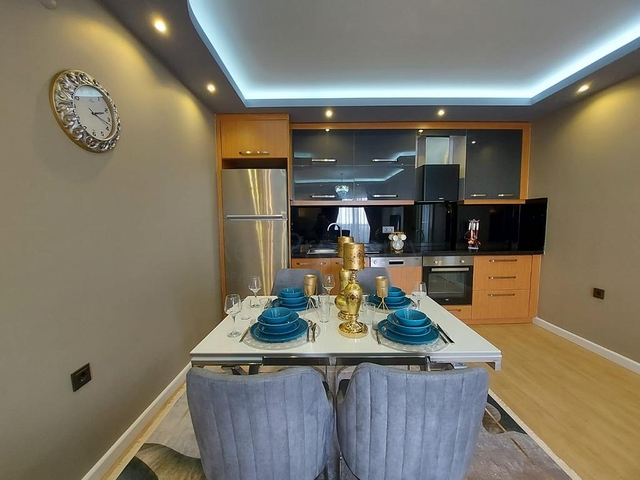 اطلالة بحر -شقة 2 غرفة وصالة -مفروشة -ضمن مجمع سكني في محمودلار / الانيا 