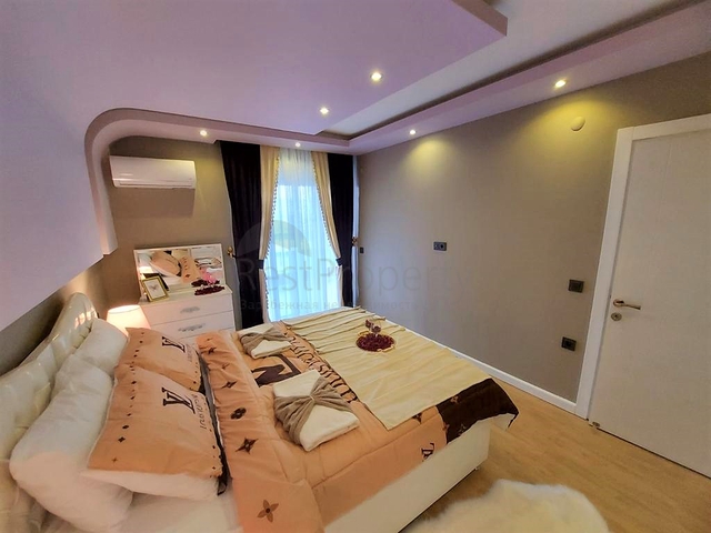 اطلالة بحر -شقة 2 غرفة وصالة -مفروشة -ضمن مجمع سكني في محمودلار / الانيا 