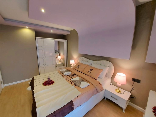 اطلالة بحر -شقة 2 غرفة وصالة -مفروشة -ضمن مجمع سكني في محمودلار / الانيا 