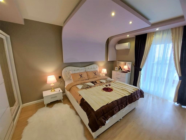 اطلالة بحر -شقة 2 غرفة وصالة -مفروشة -ضمن مجمع سكني في محمودلار / الانيا 