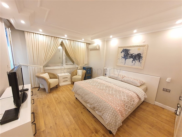 اطلالة بحر - دوبلكس واسعة 3 غرف وصالة -في كاستل / الانيا 