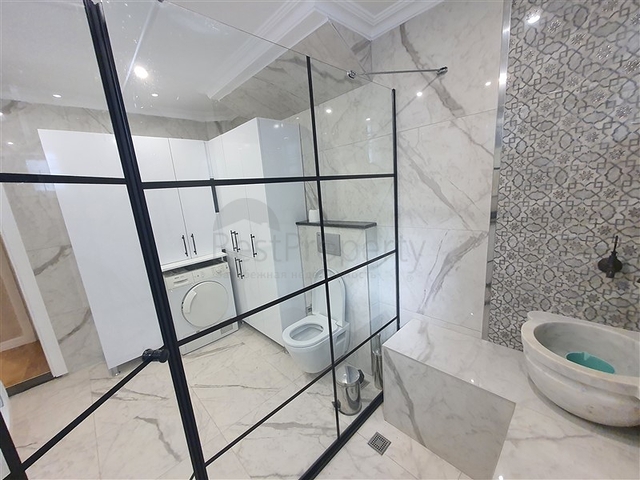 اطلالة بحر - دوبلكس واسعة 3 غرف وصالة -في كاستل / الانيا 