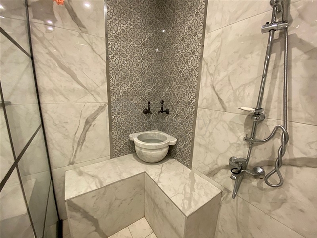 اطلالة بحر - دوبلكس واسعة 3 غرف وصالة -في كاستل / الانيا 