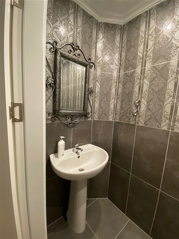 اطلالة بحر - دوبلكس واسعة 3 غرف وصالة -في كاستل / الانيا 