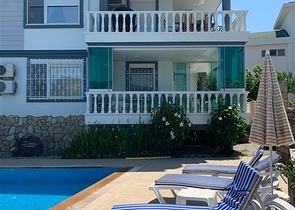 اطلالة بحر - دوبلكس واسعة 3 غرف وصالة -في كاستل / الانيا 