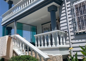 اطلالة بحر - دوبلكس واسعة 3 غرف وصالة -في كاستل / الانيا 