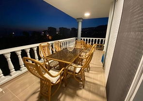 اطلالة بحر - دوبلكس واسعة 3 غرف وصالة -في كاستل / الانيا 