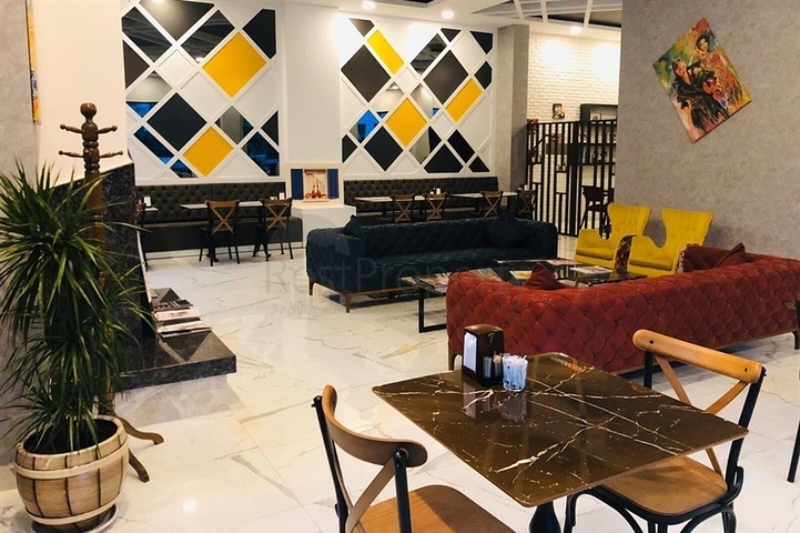 مجمع فاخر - شقة 2 غرفة وصالة -في كارجيجاك / الانيا 