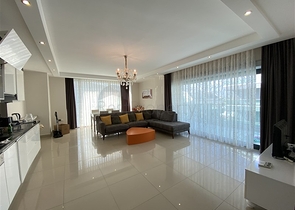 شقة اطلالة بخر -ضمن مجمع فاخر -في كارجيجاك / الانيا 