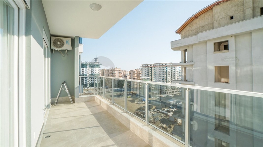 عقارات في محمودلار - شقة غرفة وصالة مؤثثة -ضمن مجمع حديث - محمودلار / الانيا 