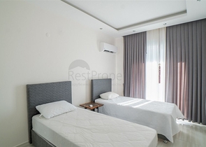 عقارات في محمودلار - شقة غرفة وصالة مؤثثة -ضمن مجمع حديث - محمودلار / الانيا 