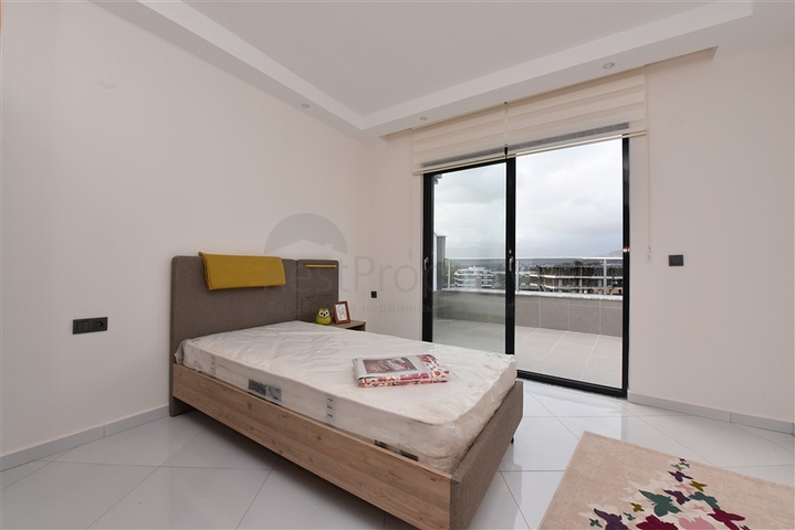 دوبلكس ضمن مجمع فاخر -قريب من البحر والخدمات في محمودلار / الانيا 