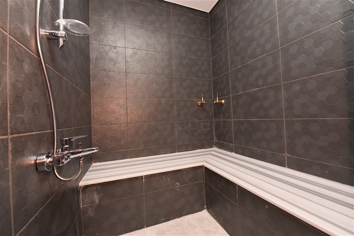 دوبلكس ضمن مجمع فاخر -قريب من البحر والخدمات في محمودلار / الانيا 