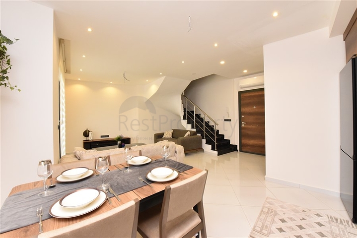 دوبلكس ضمن مجمع فاخر -قريب من البحر والخدمات في محمودلار / الانيا 