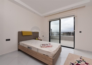 دوبلكس ضمن مجمع فاخر -قريب من البحر والخدمات في محمودلار / الانيا 