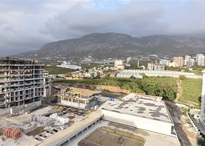 دوبلكس ضمن مجمع فاخر -قريب من البحر والخدمات في محمودلار / الانيا 