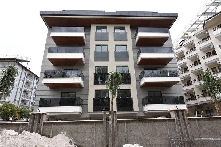 شقق للبيع في كليوباترا - شقة غرفة وصالة -مجمع حديث -مركز الانيا 