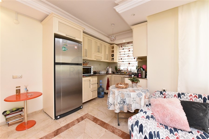 شقة بسعر مناسب - غرفتين وصالة مفروشة -في محمودلار / الانيا 