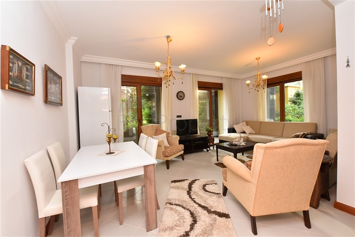 عقارات فاخرة في مركز الانيا -شقة 2 غرفة وصالة ضمن مجمع 5 نجوم -مركز الانيا 