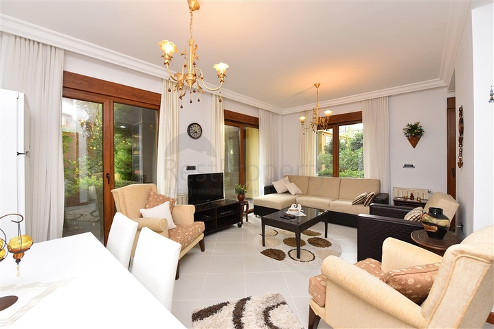 عقارات فاخرة في مركز الانيا -شقة 2 غرفة وصالة ضمن مجمع 5 نجوم -مركز الانيا 