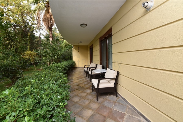 عقارات فاخرة في مركز الانيا -شقة 2 غرفة وصالة ضمن مجمع 5 نجوم -مركز الانيا 