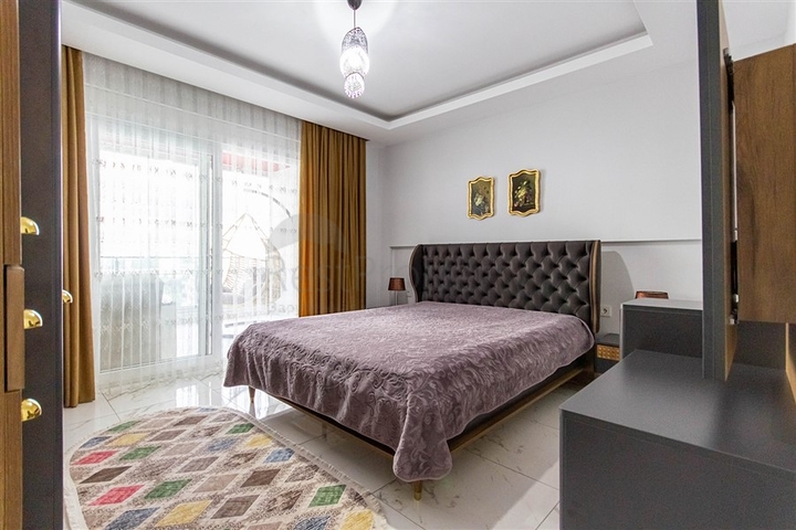 شقق للبيع في الانيا - غرفة وصالة واسعة -ضمن مجمع حديث في محمودلار/ الانيا 