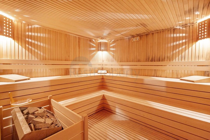 شقة واسعة - غرفة نوم وصالة -اثاث انيق -في محمودلار / الانيا 