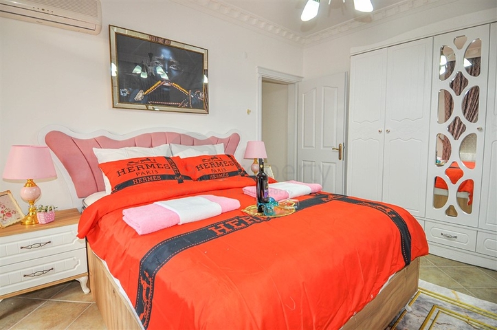 شقة للبيع في كاستل بسعر مناسب -غرفتين وصالة -اثاث انيق -كاستل / الانيا 